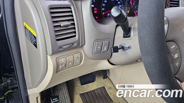 Kia Carnival R Premium, 2013 12
