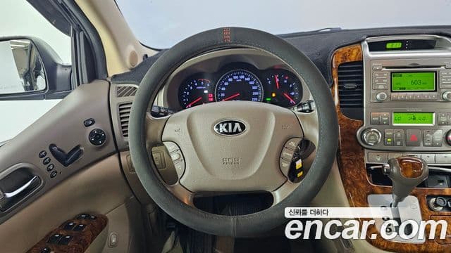 Kia Carnival R Premium, 2013 13