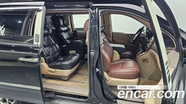 Kia Carnival R Premium, 2013 17