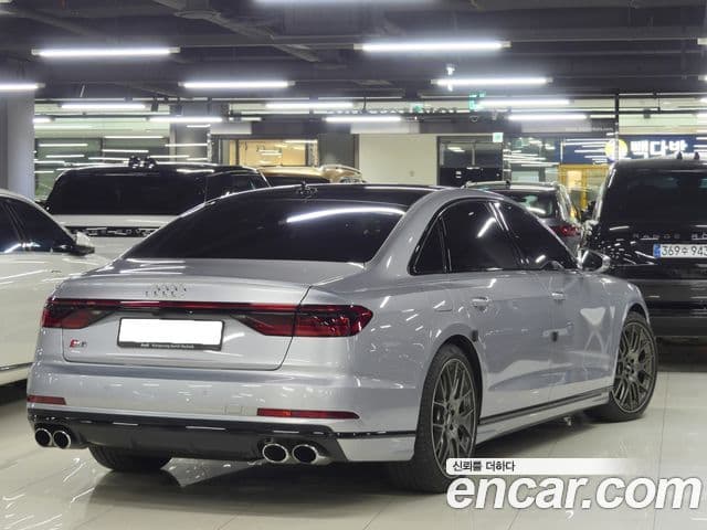 Audi S8 (D5) 4.0 TFSI Quattro LWB, 2020 3