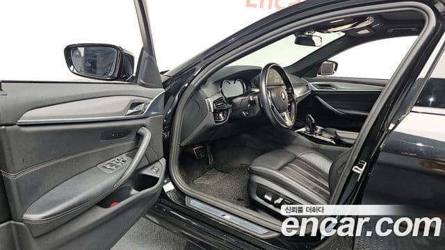 BMW 5시리즈 (G30) 520d xDrive M Sport, 2017 11