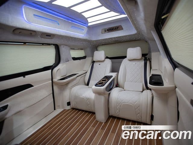 Kia Carnival 4세대 9인승 High Limousine(компания по спецнадстройкам), 2023 8