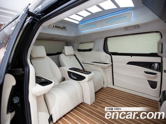 Kia Carnival 4세대 9인승 High Limousine(компания по спецнадстройкам), 2023 10
