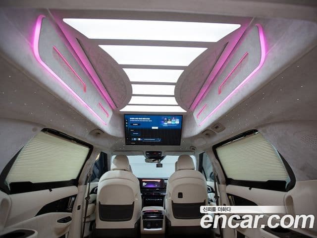 Kia Carnival 4세대 9인승 High Limousine(компания по спецнадстройкам), 2023 14