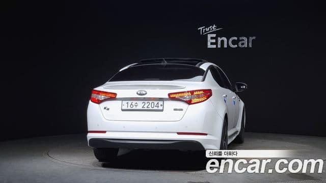 Kia K5 гибрид Luxury, 2013 3