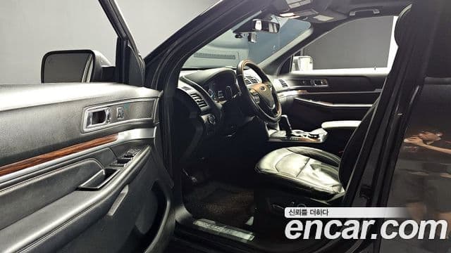 Ford Explorer 5세대, 2017 12