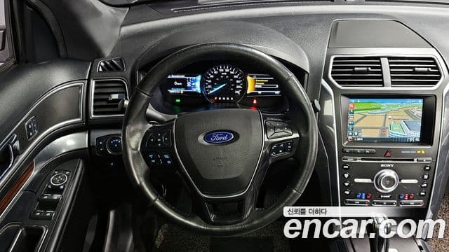 Ford Explorer 5세대, 2017 14