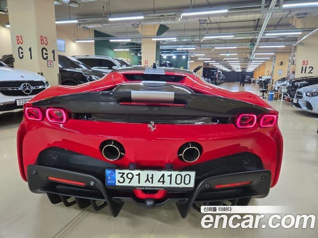 Ferrari SF90 스트라달레, 2021 3