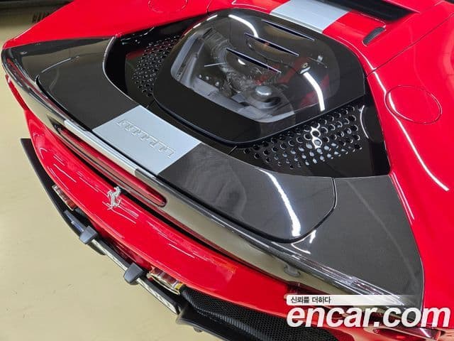 Ferrari SF90 스트라달레, 2021 15