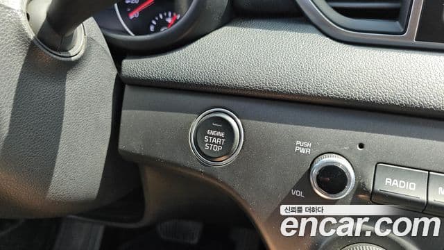 Kia Sportage 4세대 дизель 1.7 2WD Trendy, 2018 10