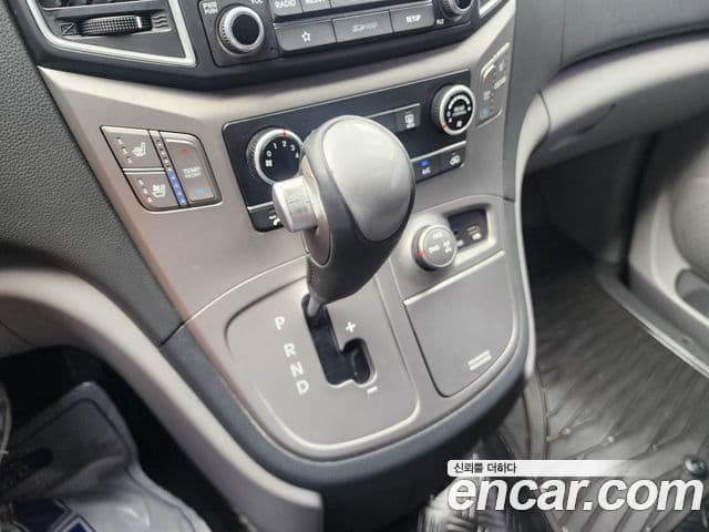 Hyundai The / новый New Grand Starex Modern, 2018 16