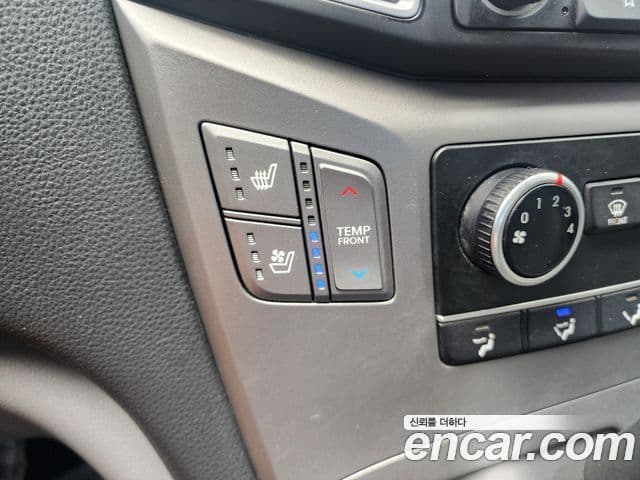 Hyundai The / новый New Grand Starex Modern, 2018 18