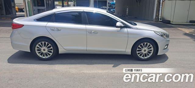 Hyundai LF Sonata 1.7 дизель Smart, 2016 3