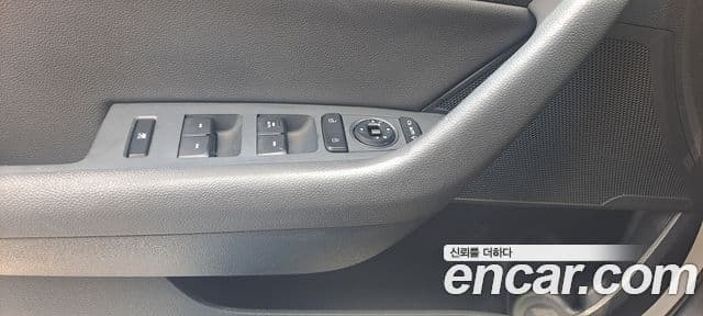 Hyundai LF Sonata 1.7 дизель Smart, 2016 14