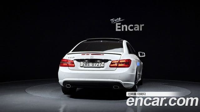Mercedes-Benz E-класс W212 E350 купе, 2013 4