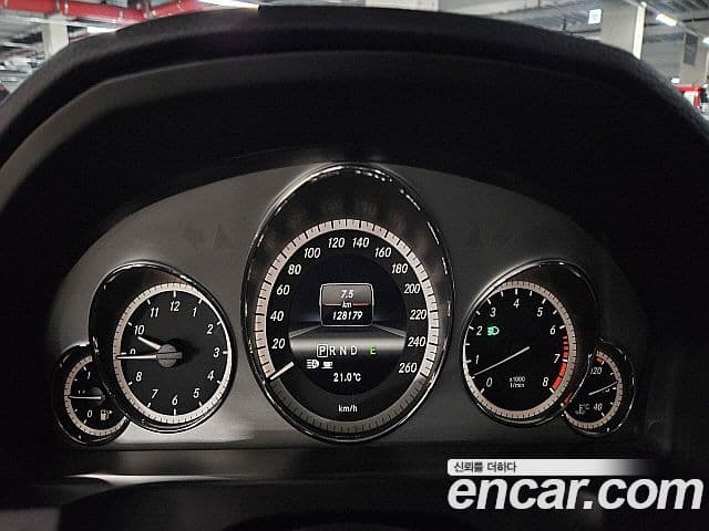 Mercedes-Benz E-класс W212 E350 купе, 2013 12