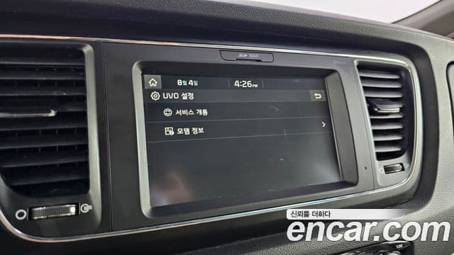 Kia The / новый New Carnival Luxury, 2019 16