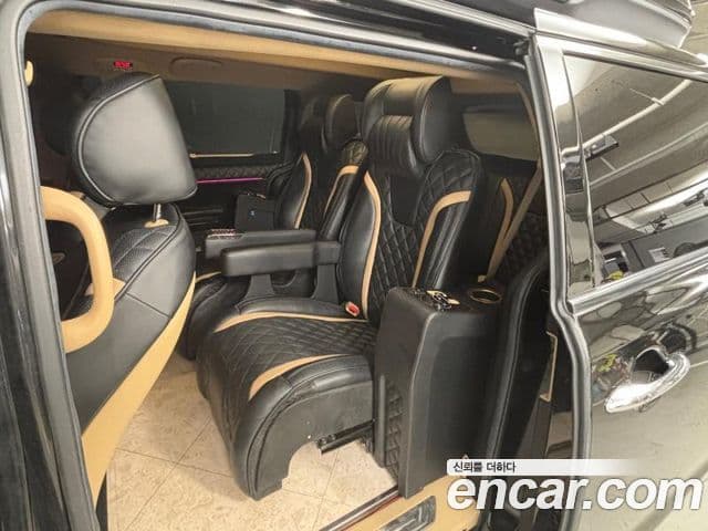 Kia The / новый New Carnival 9인승 High Limousine(компания по спецнадстройкам), 2019 9