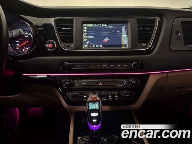 Kia The / новый New Carnival 9인승 High Limousine(компания по спецнадстройкам), 2019 12