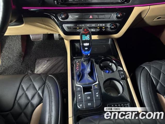 Kia The / новый New Carnival 9인승 High Limousine(компания по спецнадстройкам), 2019 18