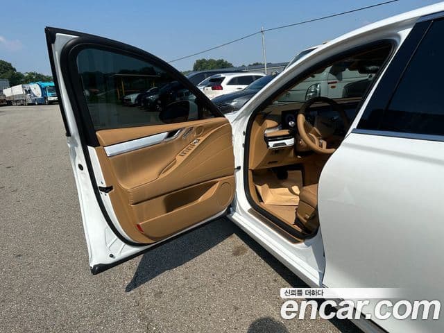 Genesis G80 (RG3) бензин 2.5 турбо AWD, 2026 4