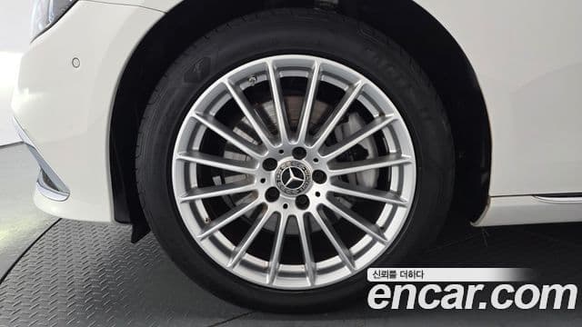 Mercedes-Benz E-класс W213 Exclusive, 2023 все фото