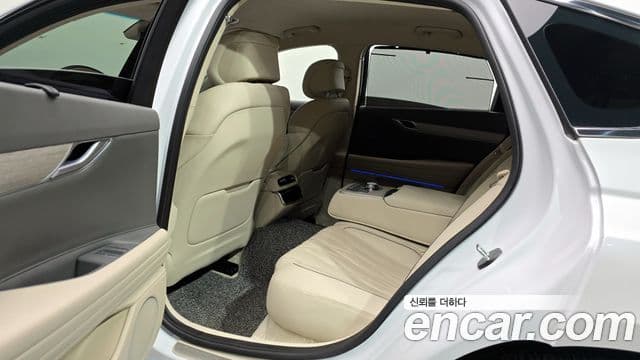 Genesis G80 (RG3) бензин 2.5 турбо 2WD, 2025 12