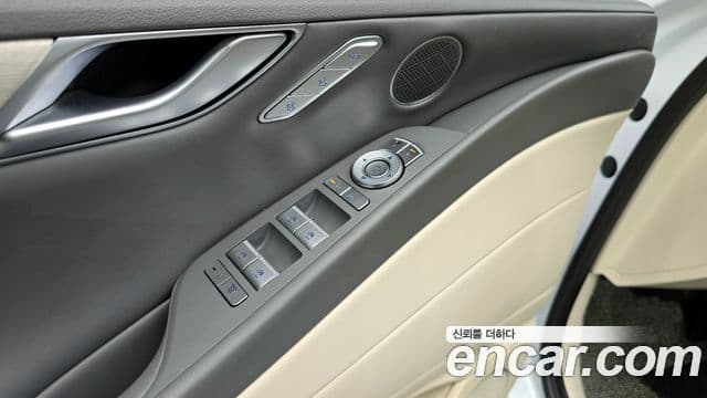 Genesis G80 (RG3) бензин 2.5 турбо 2WD, 2025 17