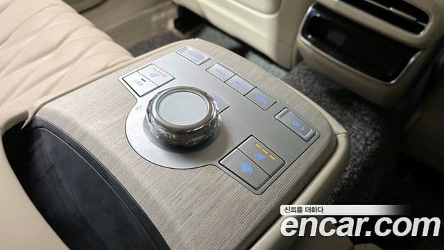 Genesis G80 (RG3) бензин 2.5 турбо 2WD, 2025 19