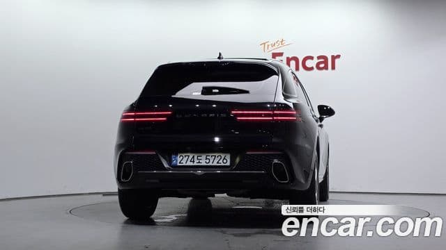 Genesis GV70, 2024 4