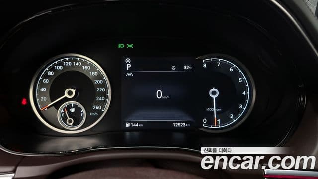 Genesis GV70, 2024 8