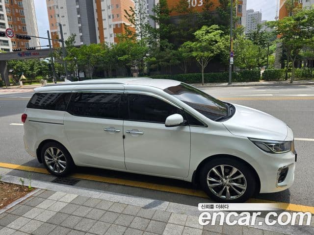 Kia The / новый New Carnival Special, 2019 4