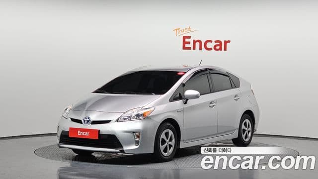 Toyota 프리우스 1.8 E, 2013 1