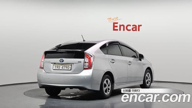 Toyota 프리우스 1.8 E, 2013 2