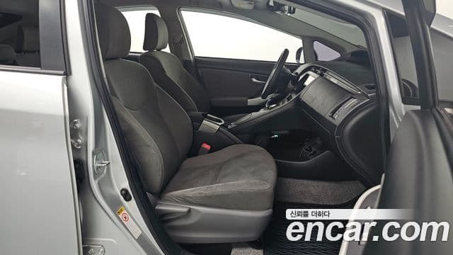 Toyota 프리우스 1.8 E, 2013 10