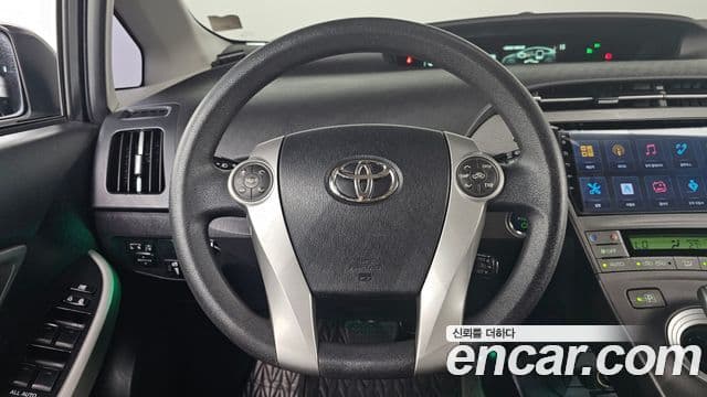 Toyota 프리우스 1.8 E, 2013 13