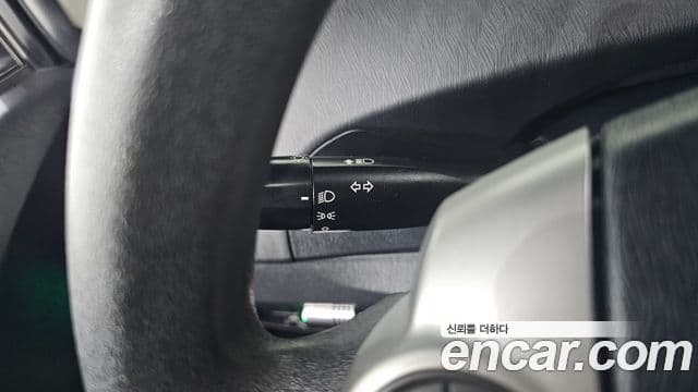 Toyota 프리우스 1.8 E, 2013 19