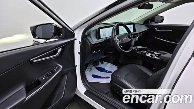 Kia EV6 Air, 2022 10