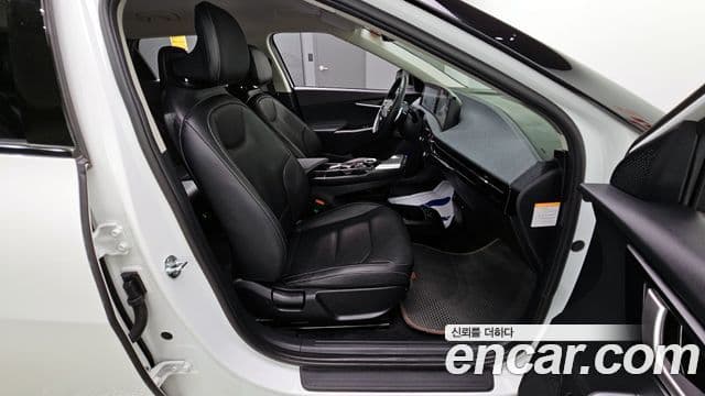 Kia EV6 Air, 2022 12