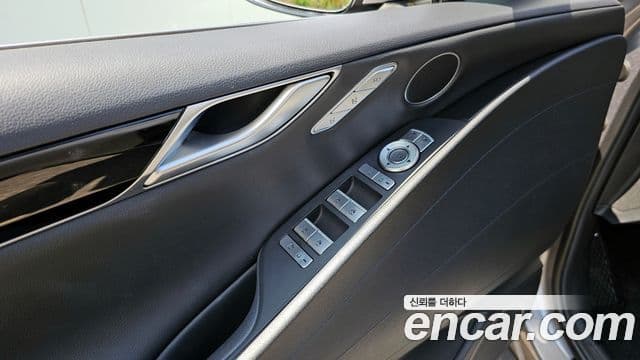 Genesis G80 (RG3) бензин 2.5 турбо AWD, 2021 12