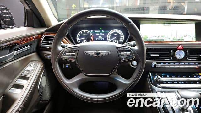 Genesis EQ900 Prestige, 2017 13