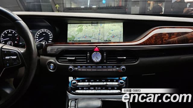 Genesis EQ900 Prestige, 2017 14