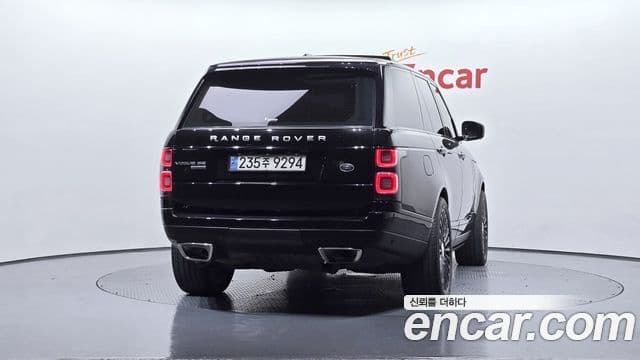 Land Rover Range Rover 4세대 4.4 SDV8 Vogue SE дизель, 2016 4