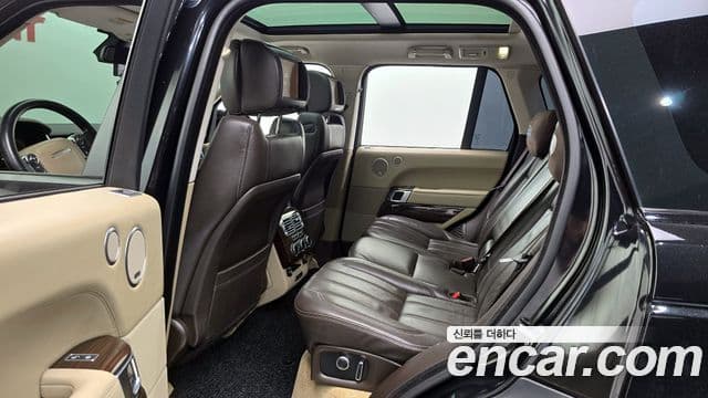Land Rover Range Rover 4세대 4.4 SDV8 Vogue SE дизель, 2016 13