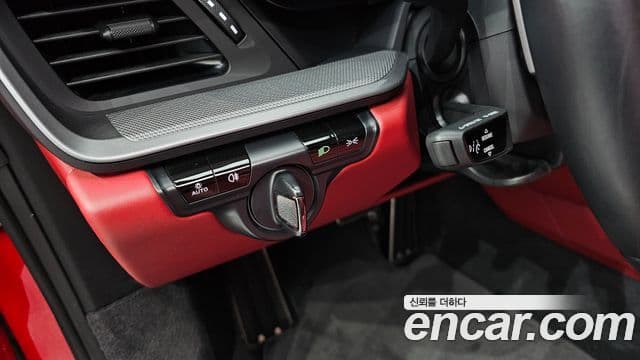 Porsche 911 (992) Carrera кабриолет, 2021 13