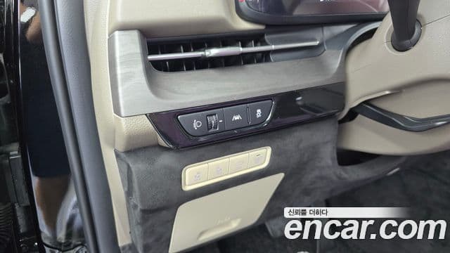 Kia Carnival 4세대 9인승 High Limousine(компания по спецнадстройкам), 2023 17