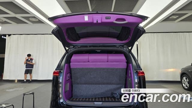 Kia Carnival 4세대 9인승 High Limousine(компания по спецнадстройкам), 2023 20