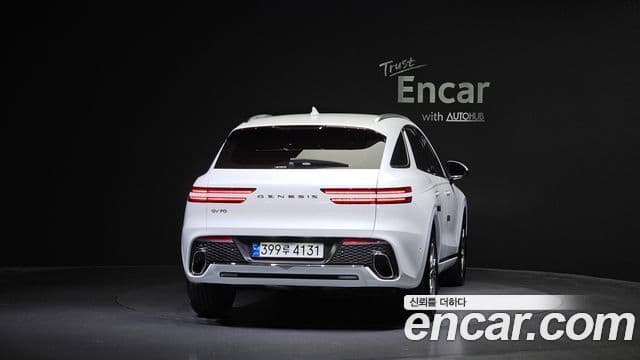 Genesis GV70, 2023 4