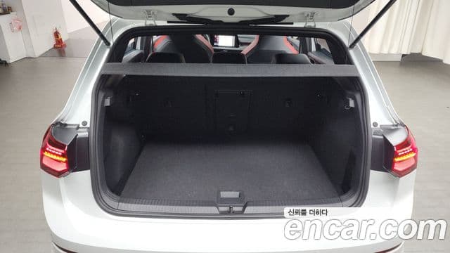 Volkswagen Гольф 8세대 2.0 GTI, 2024 20