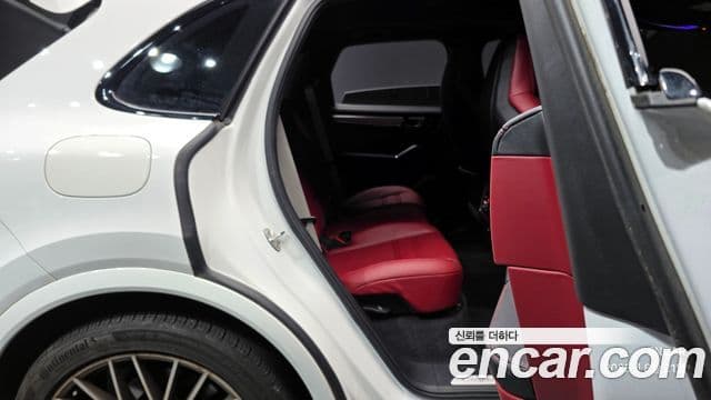 Porsche Cayenne (PO536) 3.0 Platinum Edition, 2023 12